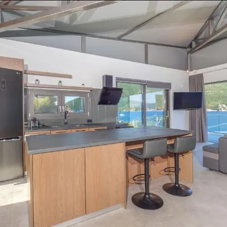 Villa Mr Grey Luxury Spartokhórion