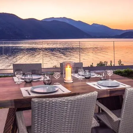 Mr Grey Luxury Spartokhórion